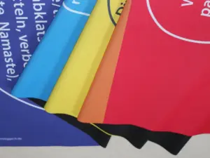 Friedensteppich mit Text Details Vorder- / Rückseite