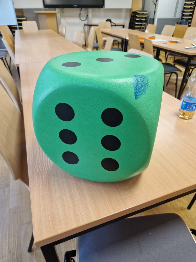 großer Würfel